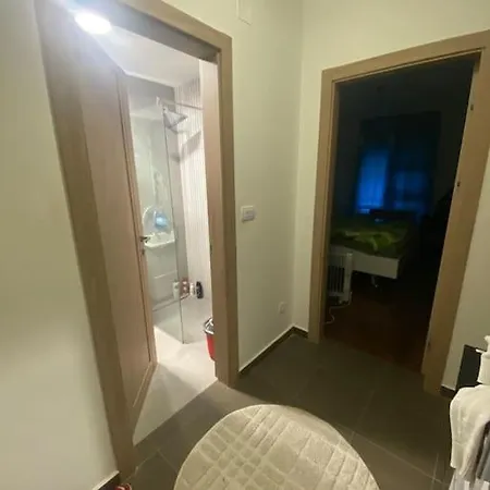 Rent A Flat In Master Quart Apartment *